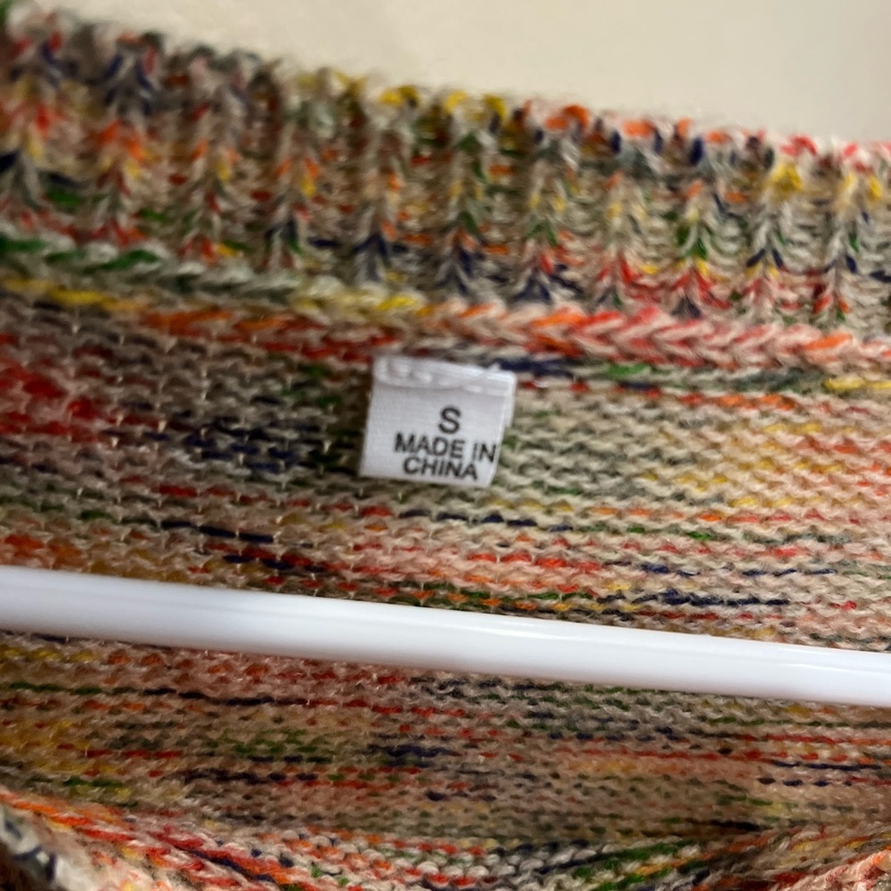 Sweater - Picture 3 of 3